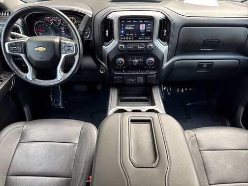 Used 2021 Chevrolet Silverado 2500 LTZ w/ LTZ Convenience Package AWD/4WD image 17