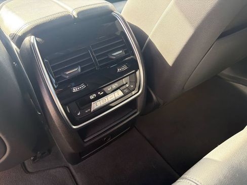 Used 2020 BMW X5 M50i AWD/4WD image 16