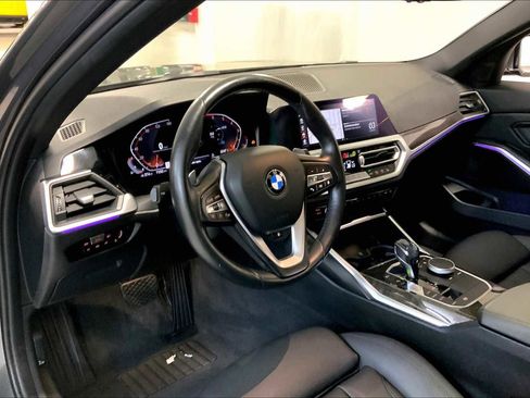 Used 2019 BMW 330i xDrive Sedan w/ Convenience Package image 17