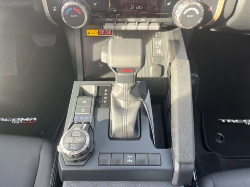 Certified 2026 Toyota Tacoma TRD Off-Road w/ TRD Off Road Upgrade Package image 19