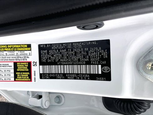 Used 2026 Toyota Camry SE w/ Multimedia Upgrade Package image 29