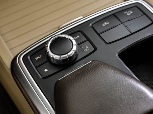 Used 2015 Mercedes-Benz GL 320 BlueTEC 4MATIC image 25