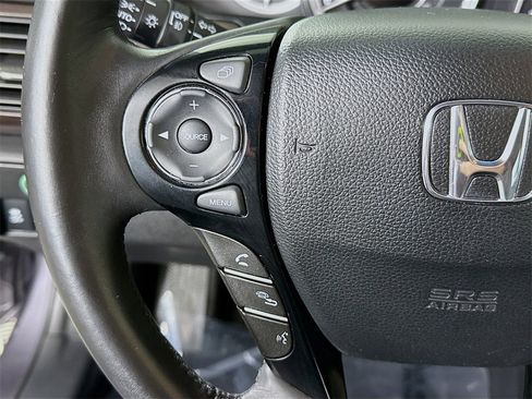 Used 2017 Honda Accord EX-L image 21