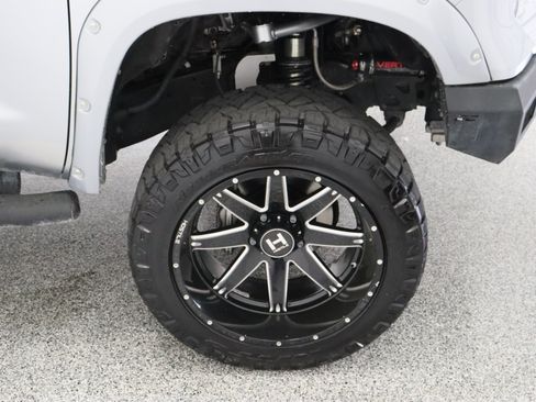 Used 2021 Toyota Tundra SR5 w/ SR5 Upgrade Package AWD/4WD image 5