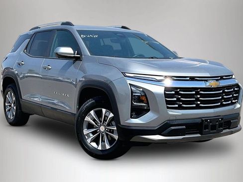 Used 2025 Chevrolet Equinox LT w/ Convenience Package II AWD/4WD image 1