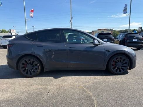 Used 2021 Tesla Model Y Performance AWD/4WD image 2
