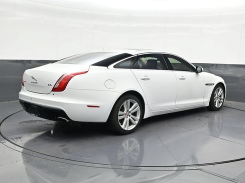 Used 2016 Jaguar XJ L Portfolio RWD image 5