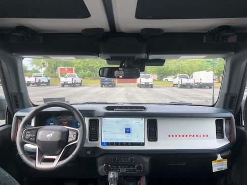 New 2025 Ford Bronco Heritage Edition image 12