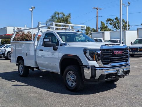 New 2025 GMC Sierra 2500 Pro w/ Convenience Package image 4