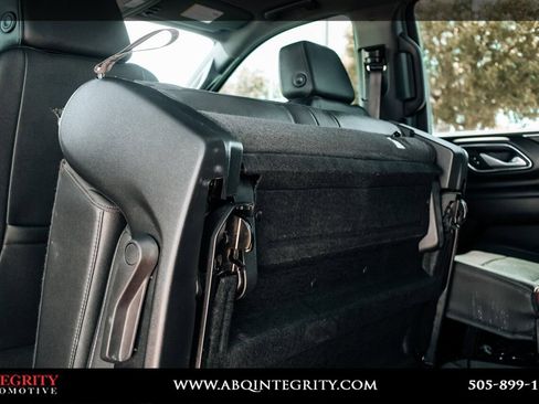 Used 2024 Chevrolet Suburban LT RWD image 45