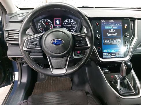 Used 2025 Subaru Outback Premium image 16