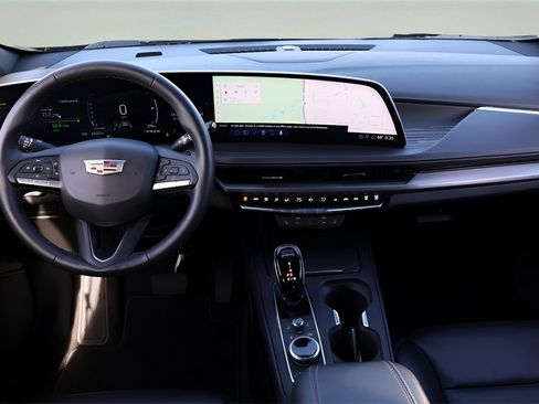 Used 2024 Cadillac XT4 Premium Luxury w/ Cold Weather Package image 11