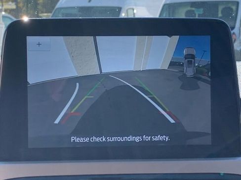 Used 2020 Ford Escape SE image 32