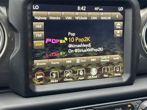 Used 2018 Jeep Wrangler Unlimited Sahara image 21