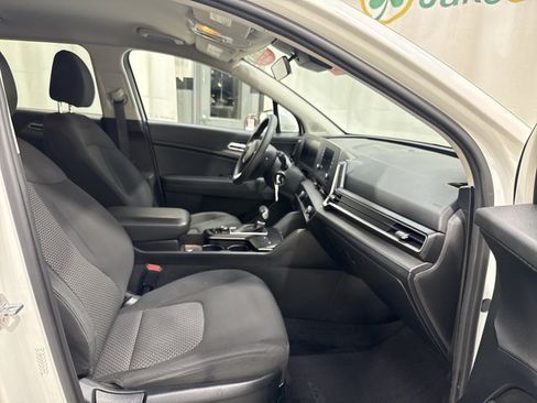 Certified 2023 Kia Sportage LX AWD/4WD image 28