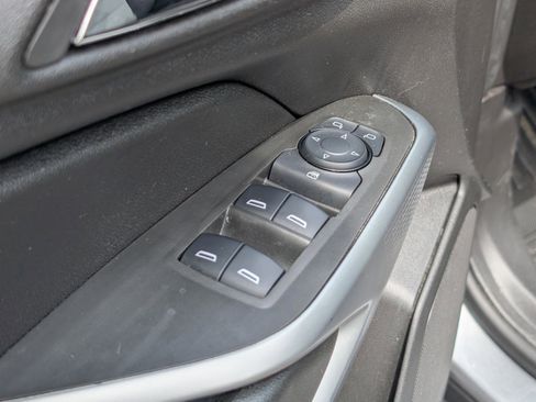 Certified 2025 Chevrolet Trax LS w/ LS Convenience Package image 16