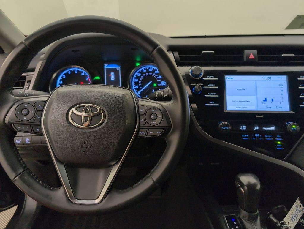 Used 2020 Toyota Camry SE w/ Convenience Package FWD image 21