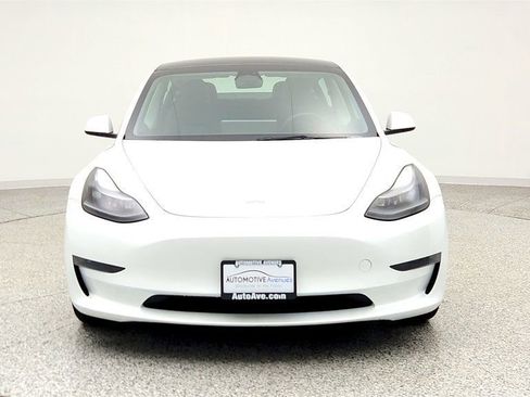 Used 2023 Tesla Model 3 Standard Range image 2
