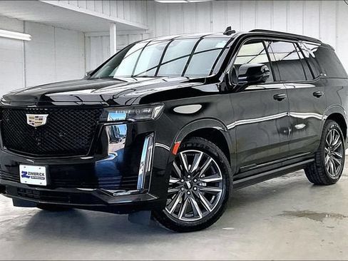 Used 2023 Cadillac Escalade Sport Platinum AWD/4WD image 2