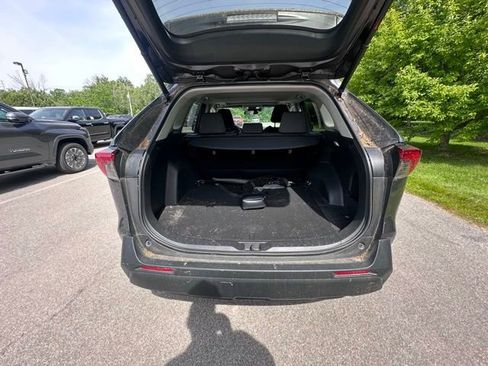 Used 2023 Toyota RAV4 XLE w/ Convenience Package AWD/4WD image 10