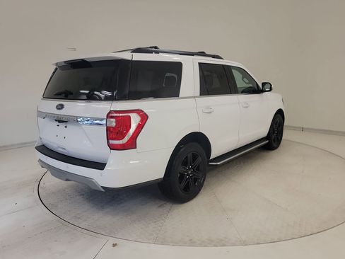 Used 2020 Ford Expedition XLT w/ Equipment Group 202A image 7