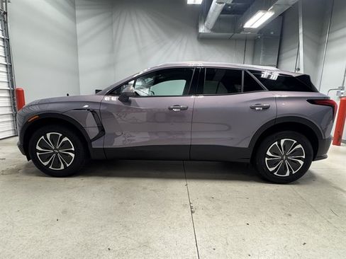Used 2024 Chevrolet Blazer EV LT AWD/4WD image 5