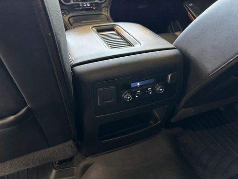 Used 2020 Chevrolet Tahoe Premier image 16