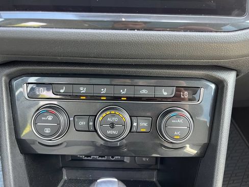 Used 2019 Volkswagen Tiguan SEL AWD/4WD image 17