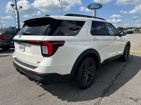 New 2025 Ford Explorer ST w/ Sun And Sound Package image 5