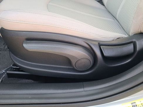 Used 2016 Hyundai Sonata SE image 26