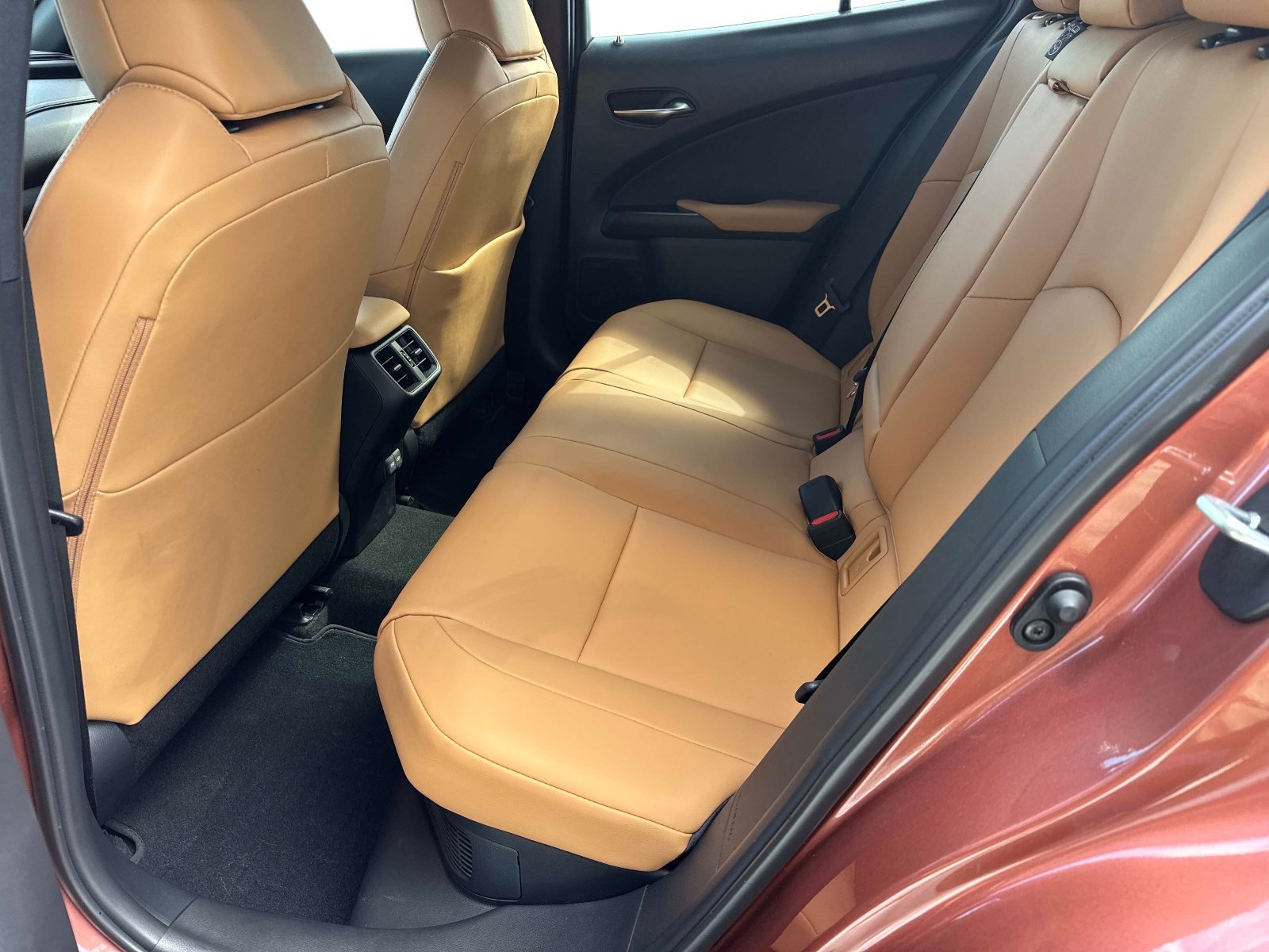 Used 2026 Lexus UX 300h FWD w/ Accessory Package (Z1) image 15