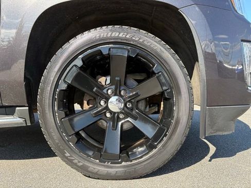 Used 2016 Cadillac Escalade Luxury image 17