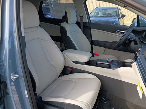 New 2026 Kia Sportage EX w/ EX Panoramic Sunroof Package image 31