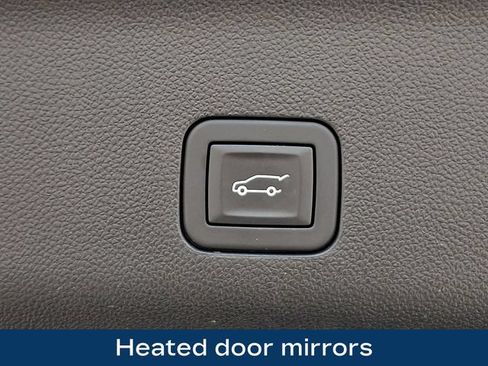 Used 2025 Chevrolet Tahoe Premier AWD/4WD image 32