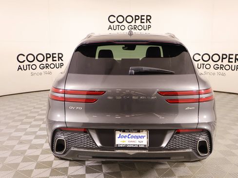 Used 2022 Genesis GV70 2.5T w/ Advanced Package AWD/4WD image 23