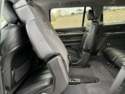 Used 2022 Jeep Grand Cherokee L Limited image 6