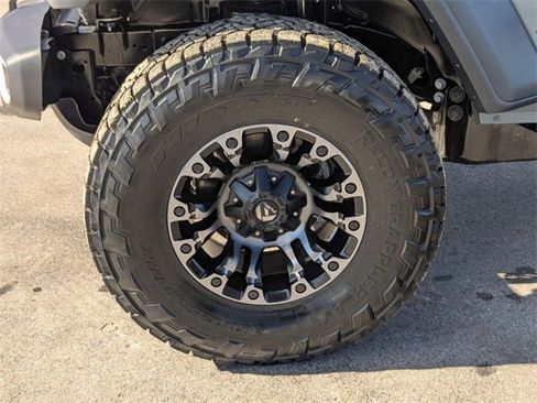 New 2026 Jeep Gladiator Sport image 9