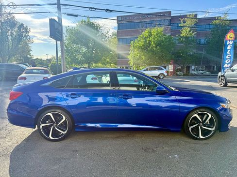 Used 2019 Honda Accord Sport image 6