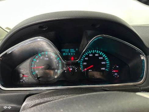 Used 2015 Chevrolet Traverse LT w/ Style and Technology Package image 17