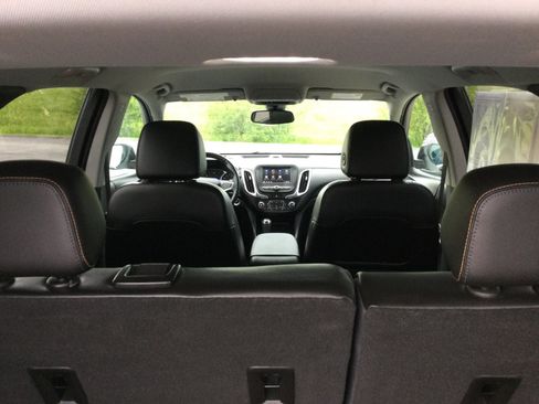 Used 2021 Chevrolet Equinox LT FWD image 9