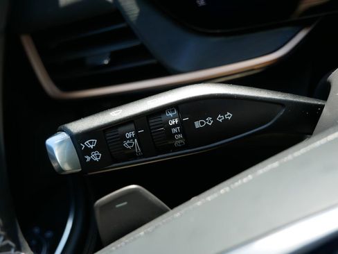 Used 2024 Buick Envision Sport Touring AWD/4WD image 33