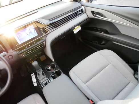 Certified 2025 Toyota Camry LE image 11