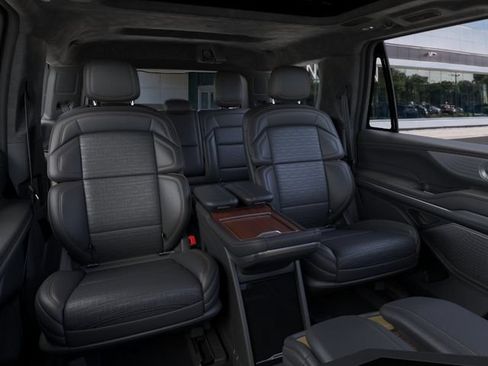 New 2026 Lincoln Navigator Black Label AWD/4WD image 11