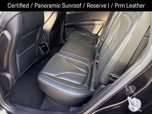 Used 2023 Lincoln Nautilus Reserve w/ Equipment Group 201A image 10