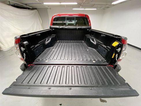 Used 2011 Toyota Tacoma PreRunner image 23