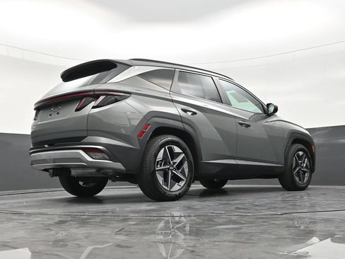 Used 2025 Hyundai Tucson SEL FWD image 25