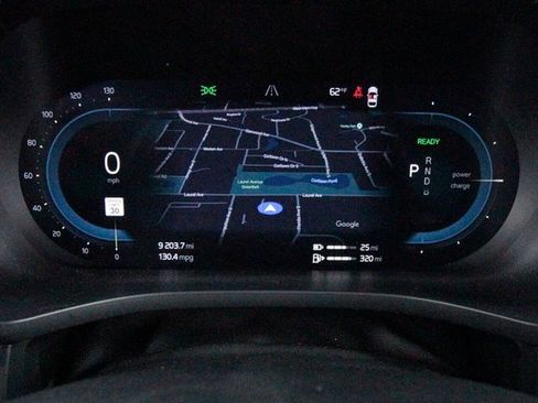 Used 2024 Volvo XC60 T8 Plus w/ Climate Package image 18