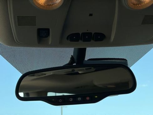 Used 2016 Chevrolet Traverse LTZ image 26