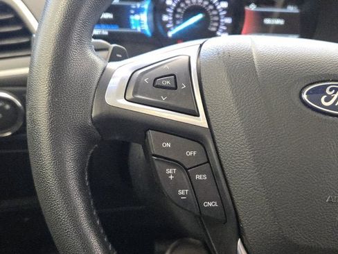 Used 2018 Ford Edge SEL w/ Equipment Group 201A AWD/4WD image 27