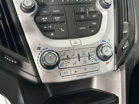 Used 2016 Chevrolet Equinox LT w/ Convenience Package FWD image 18